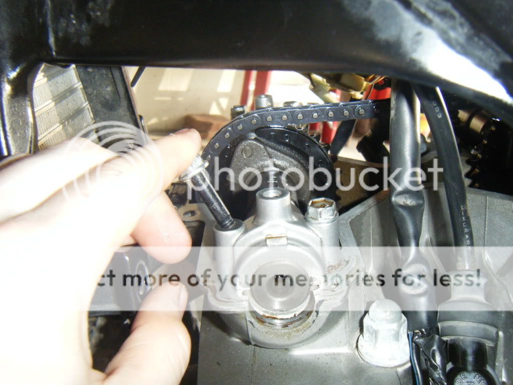 Broken Camshaft support bolt?